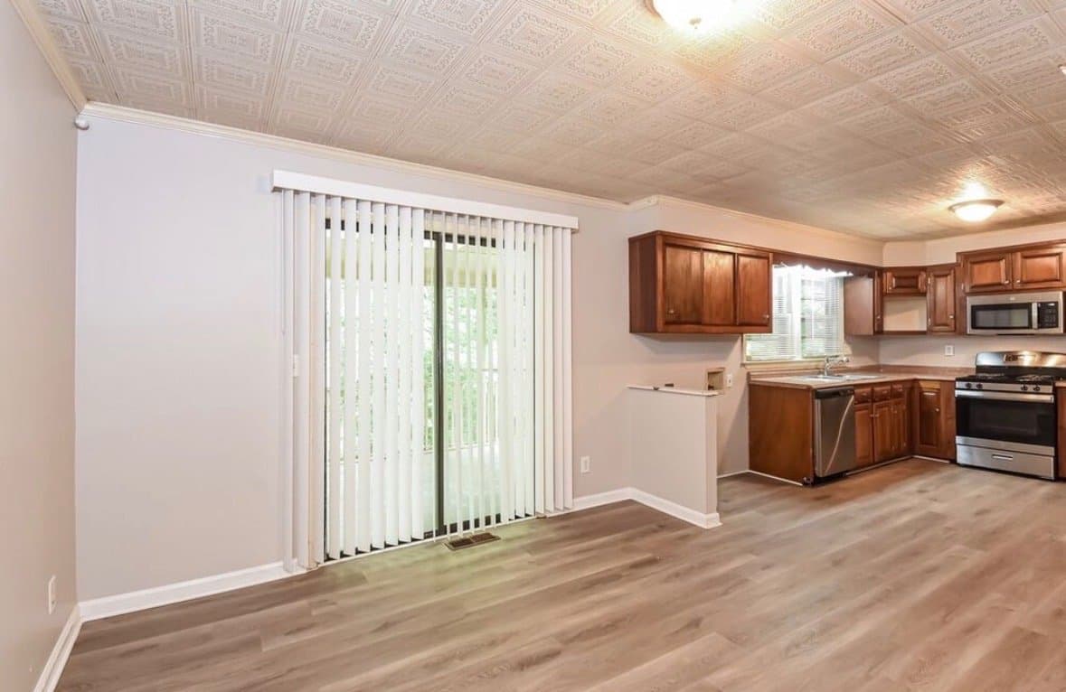 Douglasville House: 4630 Cresant Ln