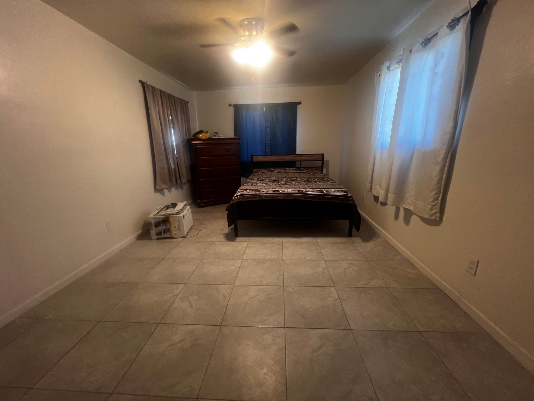 Needles House: 212 I St