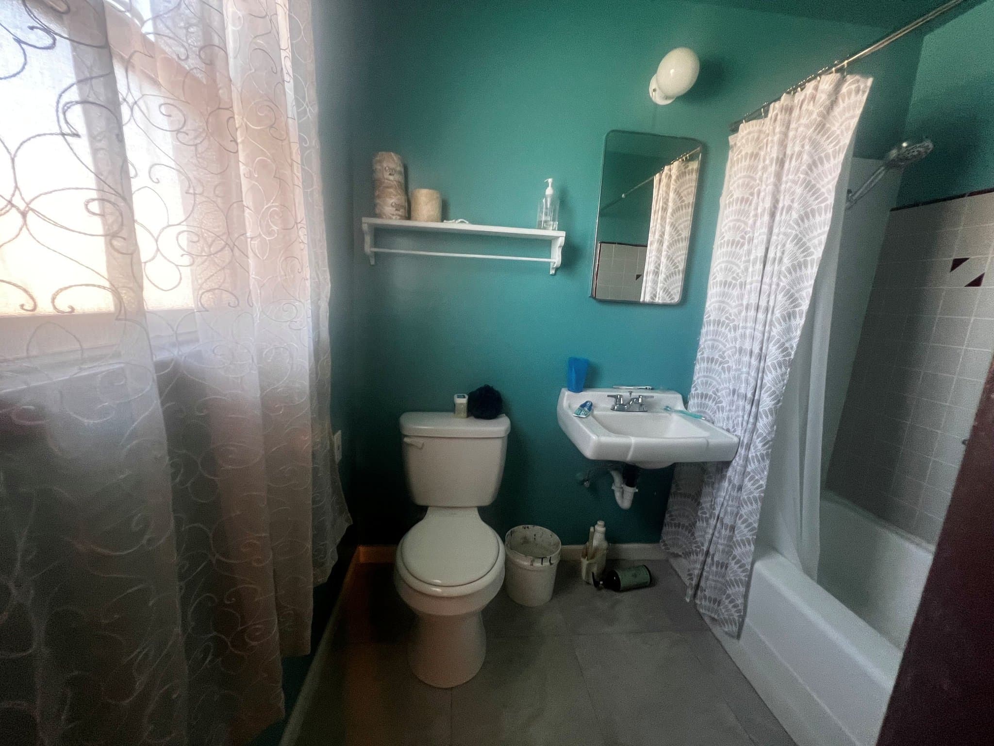 Needles House: 212 I St