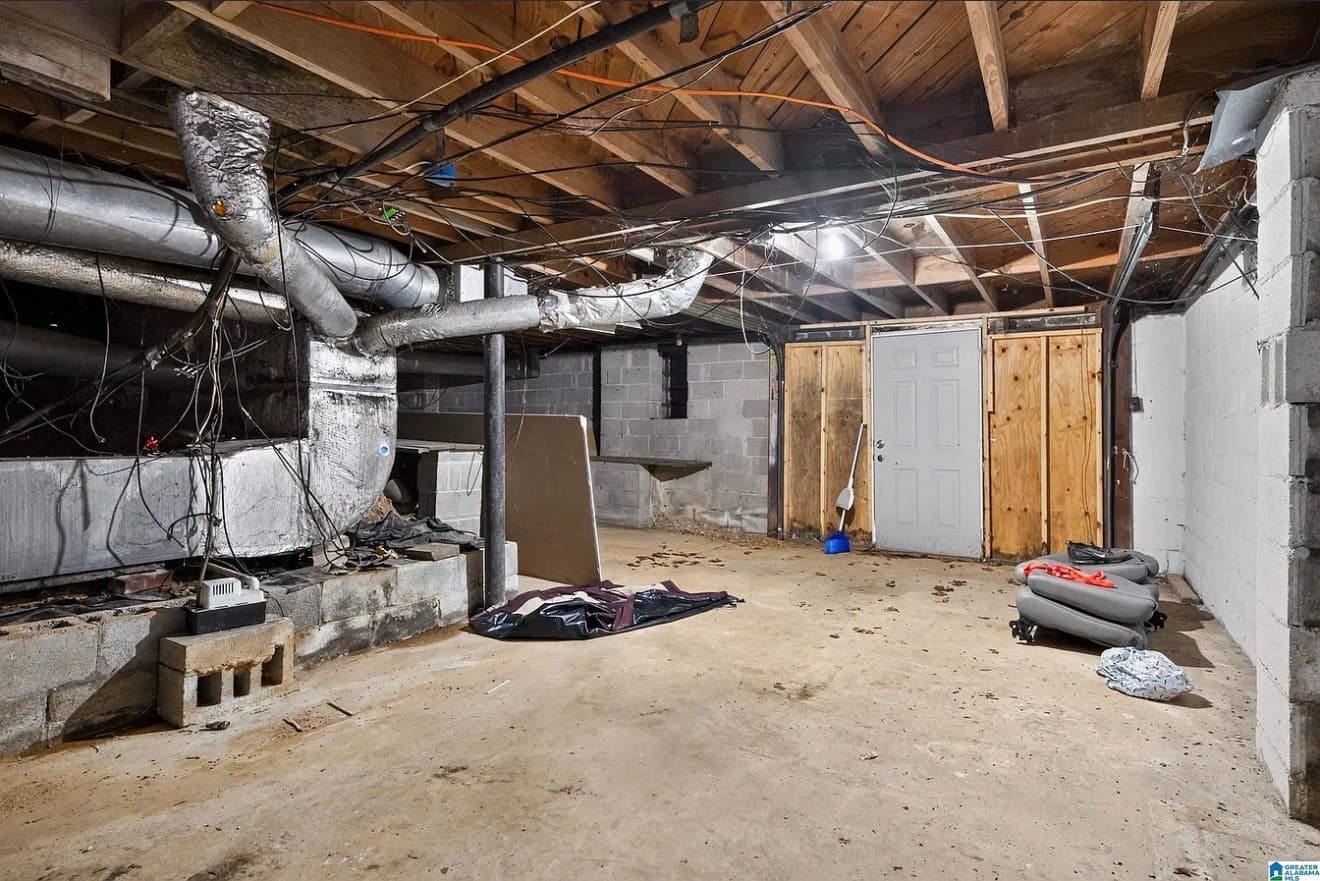 Birmingham House: 253 Glynn Drive