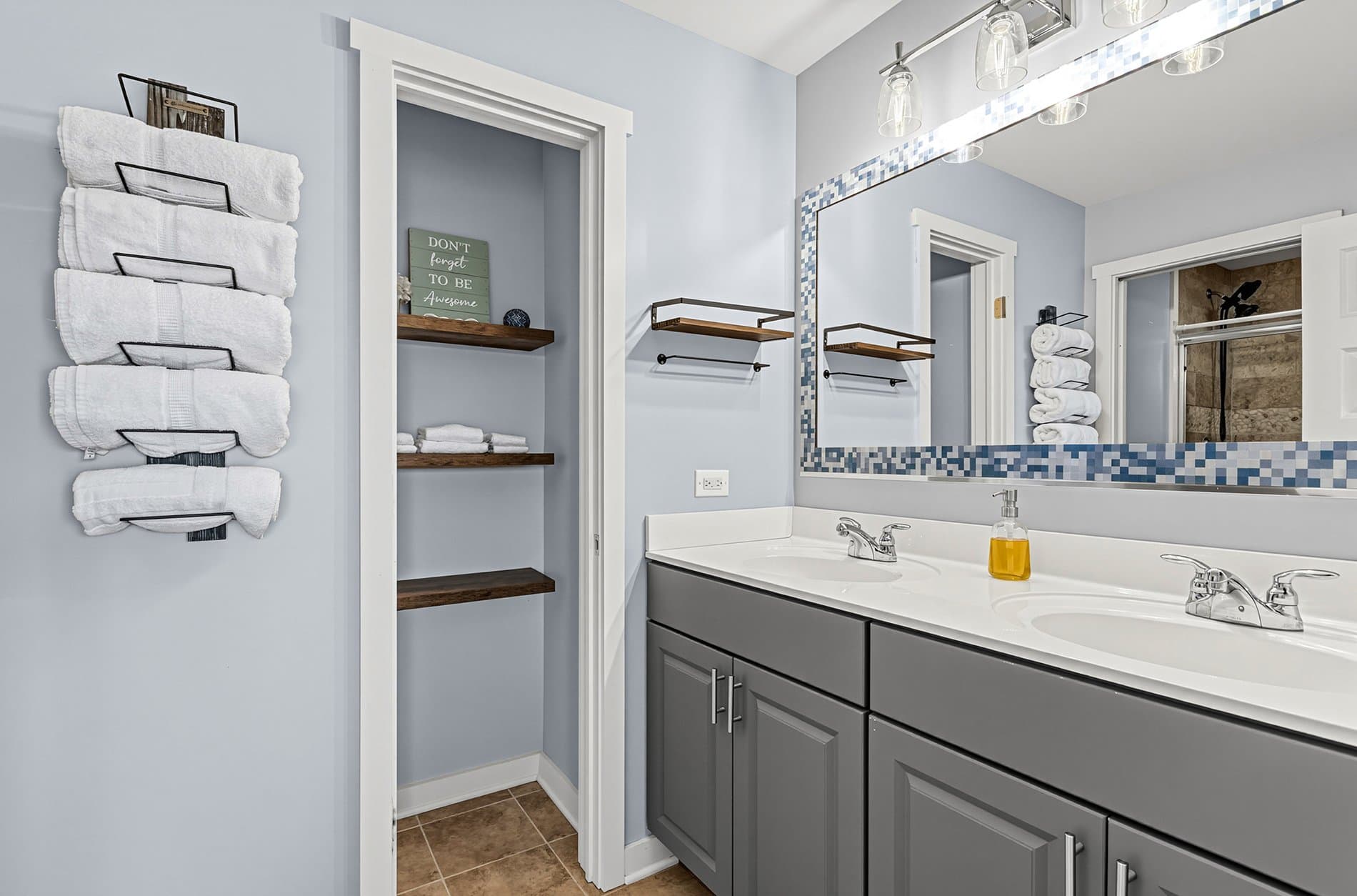 Ottawa Townhome: 5 River Row