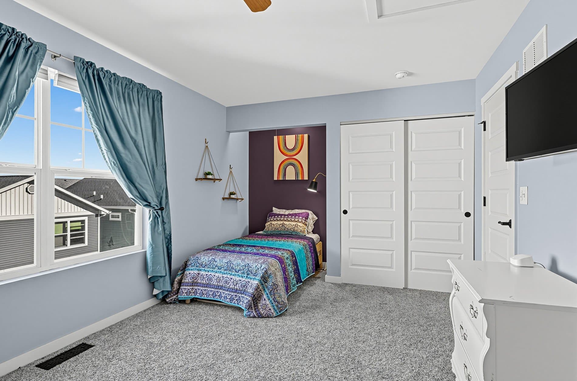 Ottawa Townhome: 5 River Row