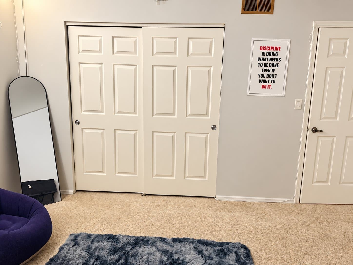 Indianapolis Single Room: 6427 Park Central Drive W
