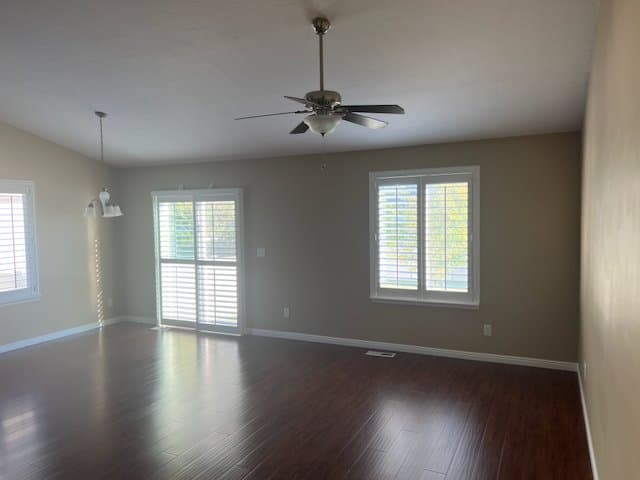 Eagle Mountain House: 1772 E Revere Way