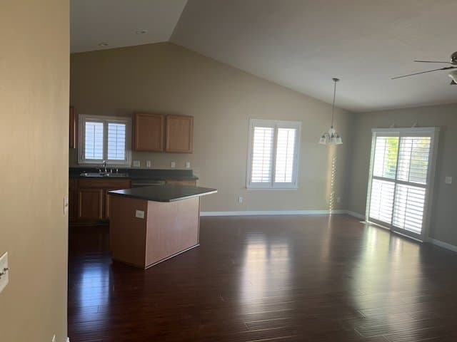 Eagle Mountain House: 1772 E Revere Way