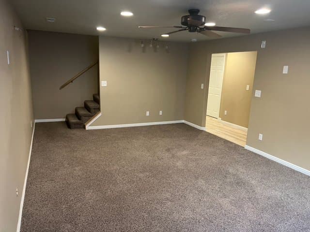 Eagle Mountain House: 1772 E Revere Way