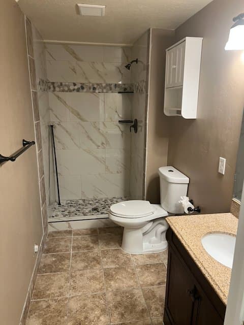 Eagle Mountain House: 1772 E Revere Way