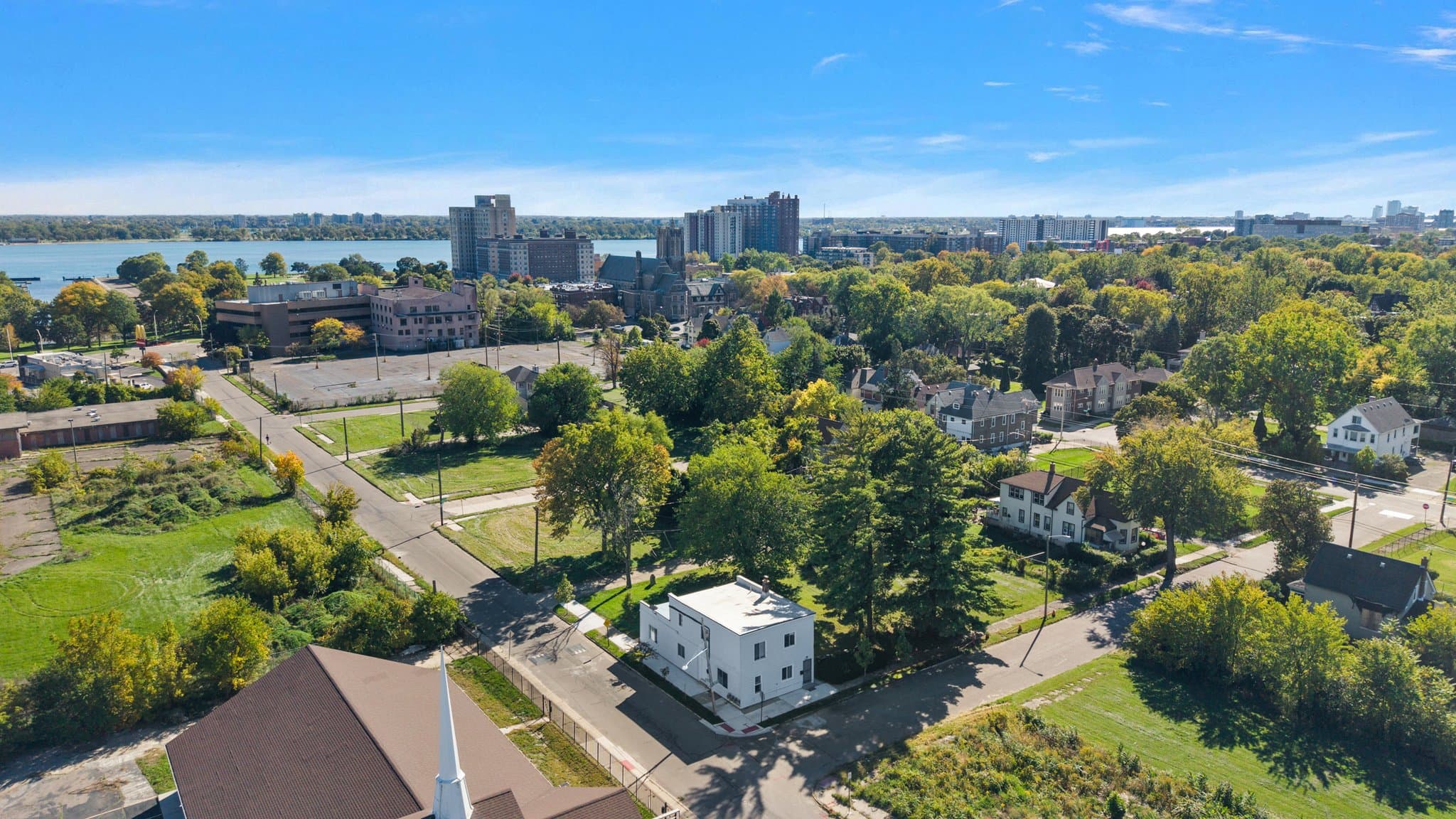 Detroit Apartment: 1335 Crane St