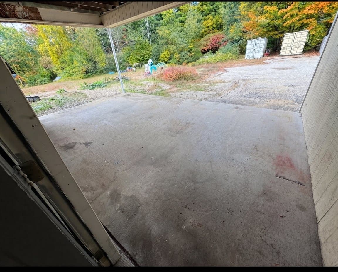 Weare Apartment: 613 S Stark Hwy