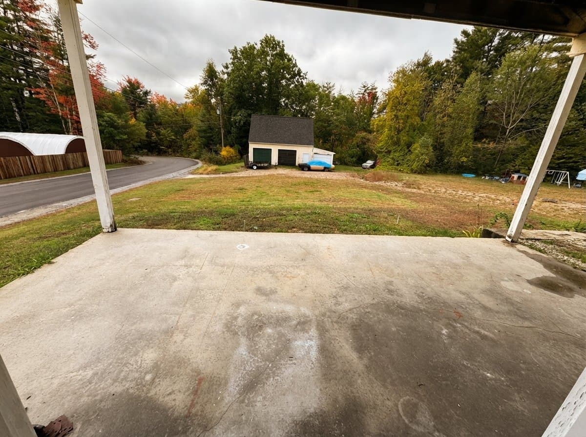 Weare Apartment: 613 S Stark Hwy