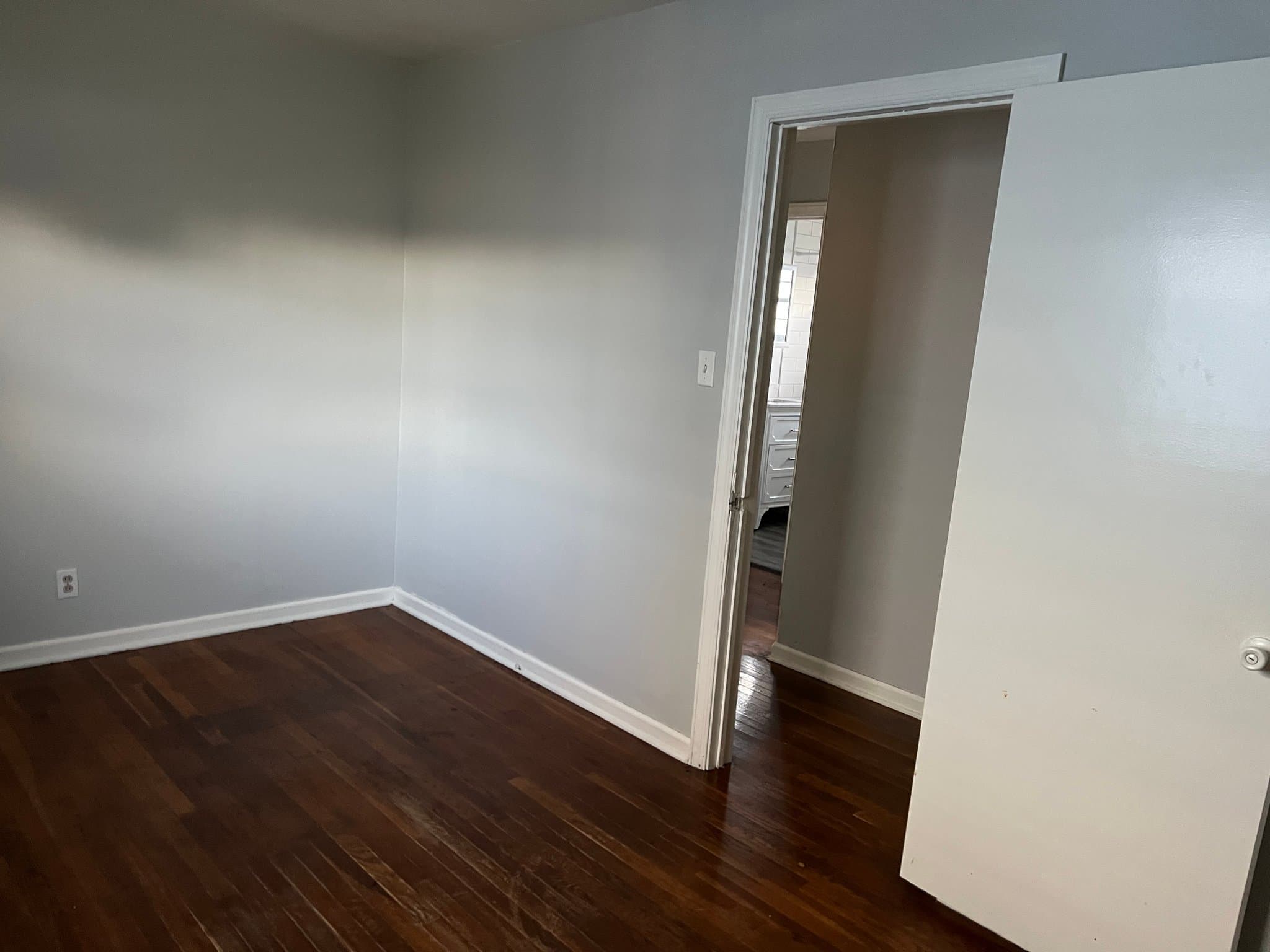 Hammond House: 7300 MARSHALL AV