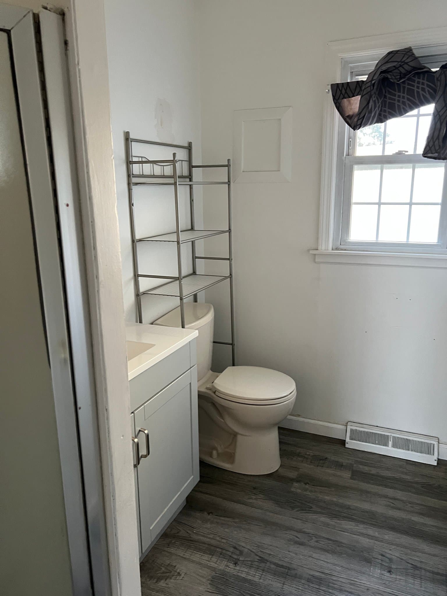 Hammond House: 7300 MARSHALL AV