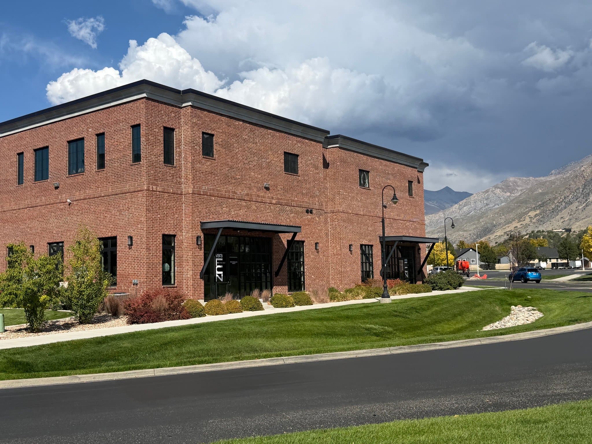 Pleasant Grove Apartment: 10135 N Redwood Dr