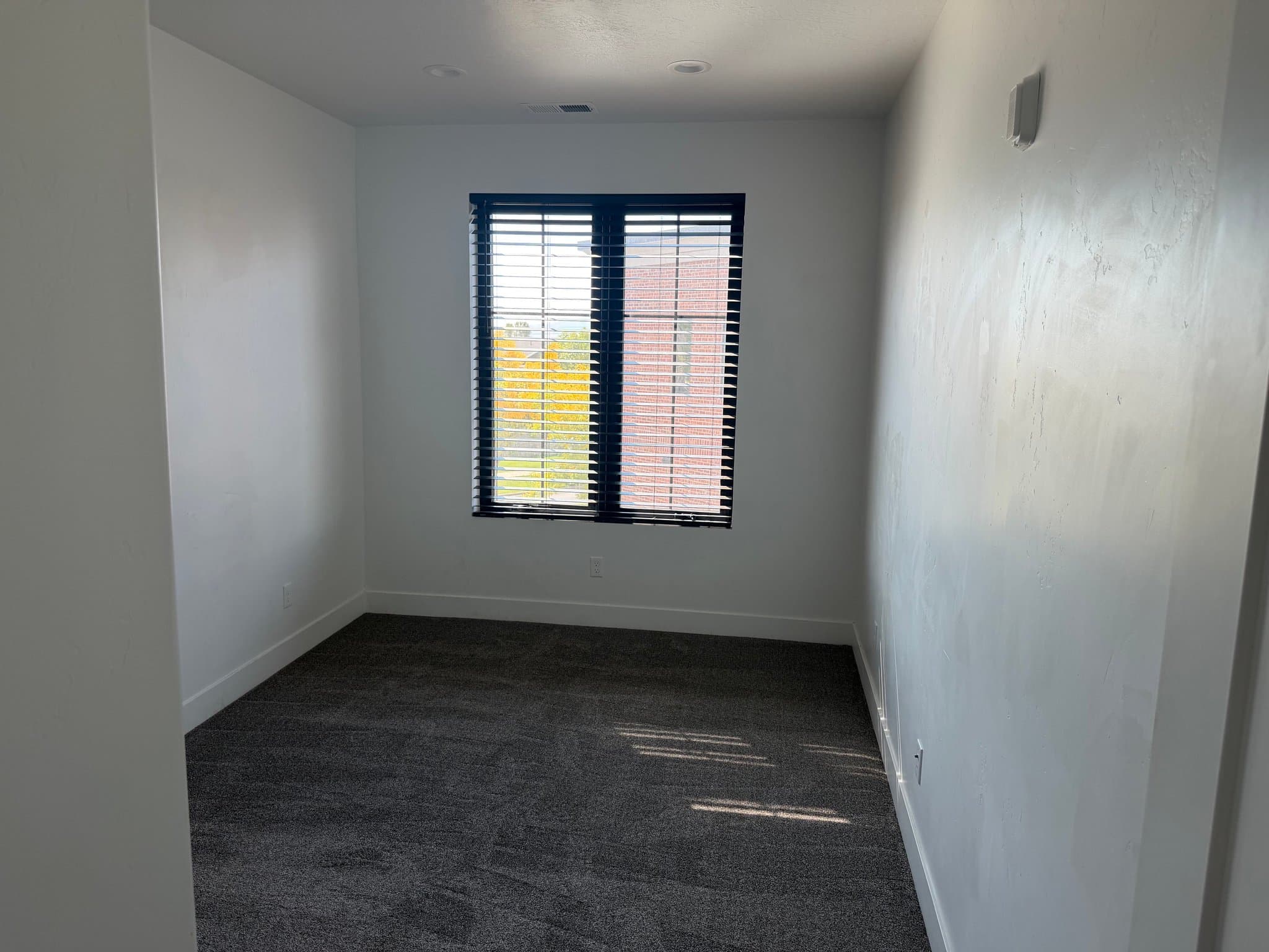 Pleasant Grove Apartment: 10135 N Redwood Dr
