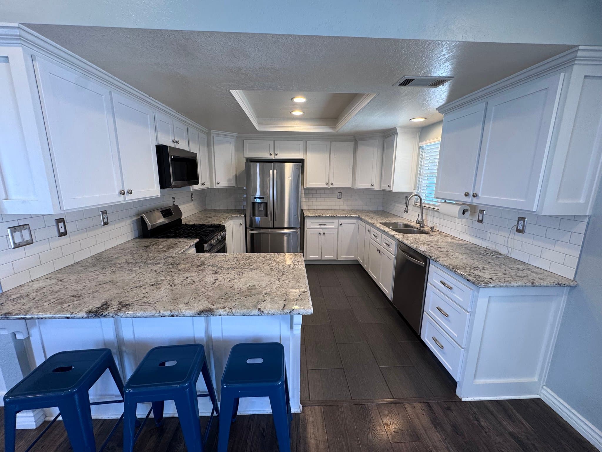 Victorville House: 13073 caspian dr
