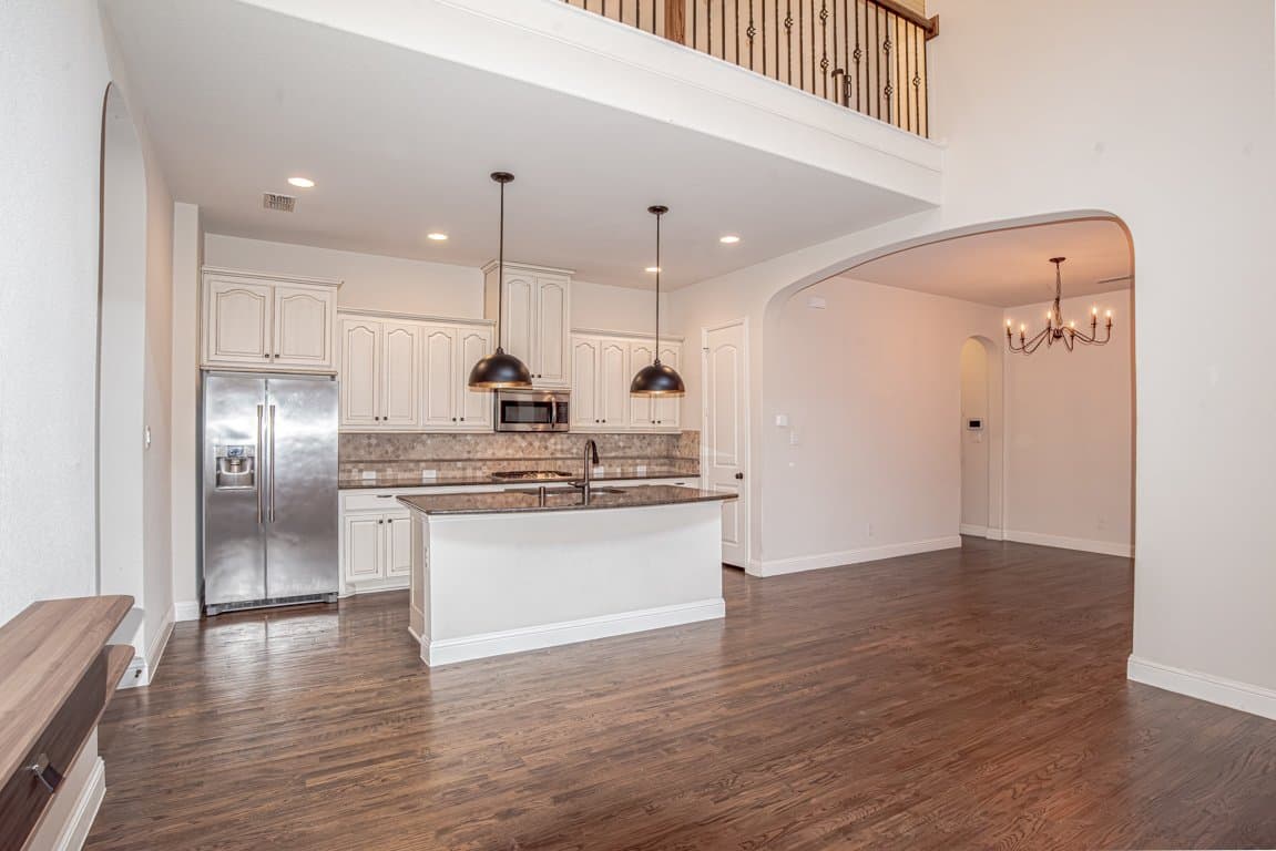 Arlington House: 1203 Harris Hawk Way