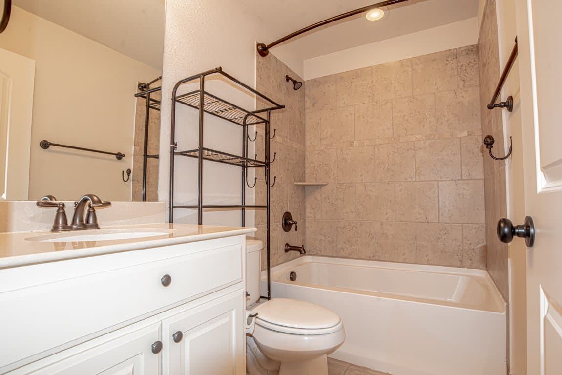 Arlington House: 1203 Harris Hawk Way