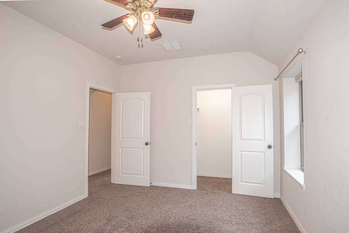 Arlington House: 1203 Harris Hawk Way
