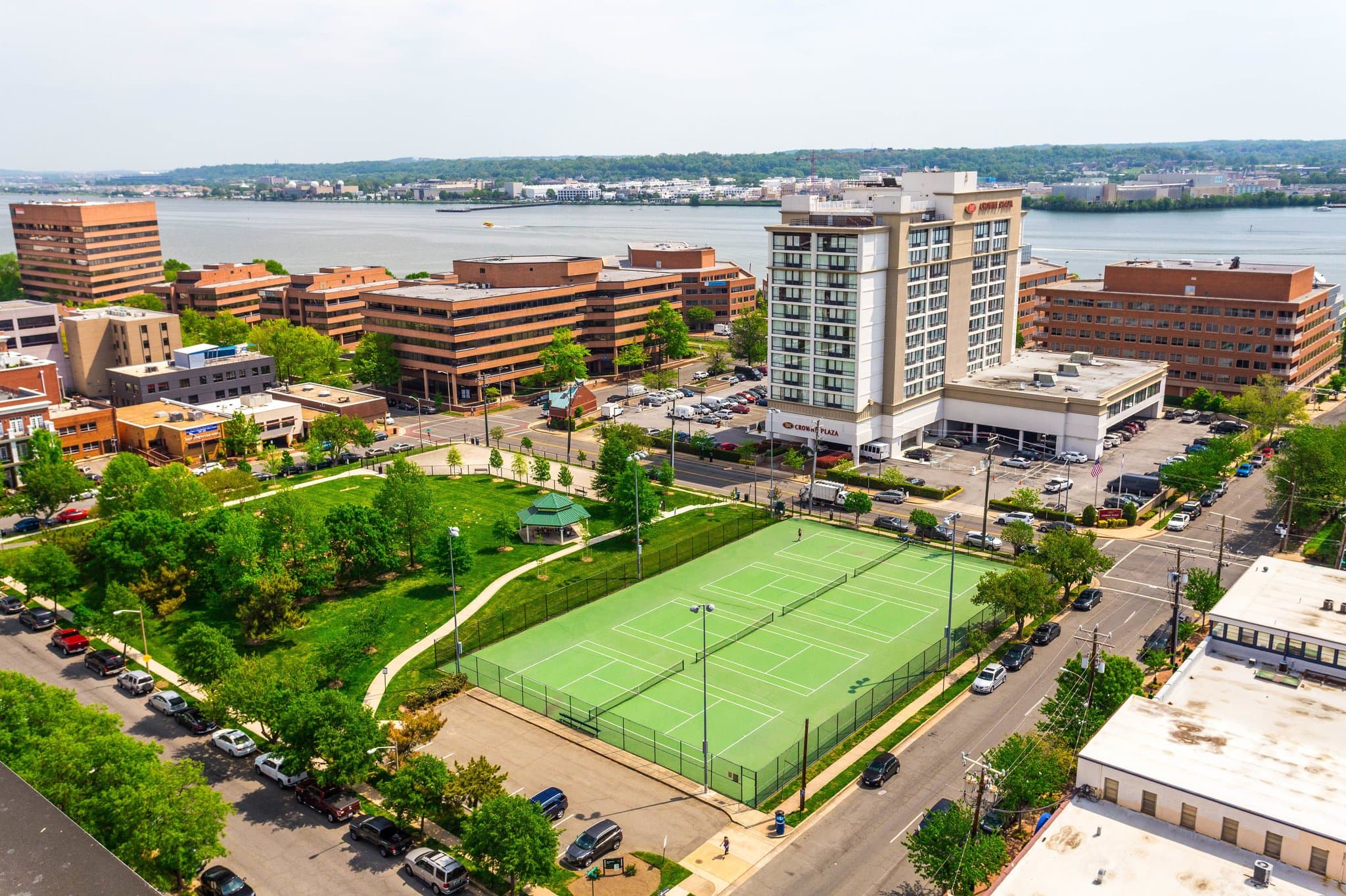 Alexandria Condo: 400 Madison Street