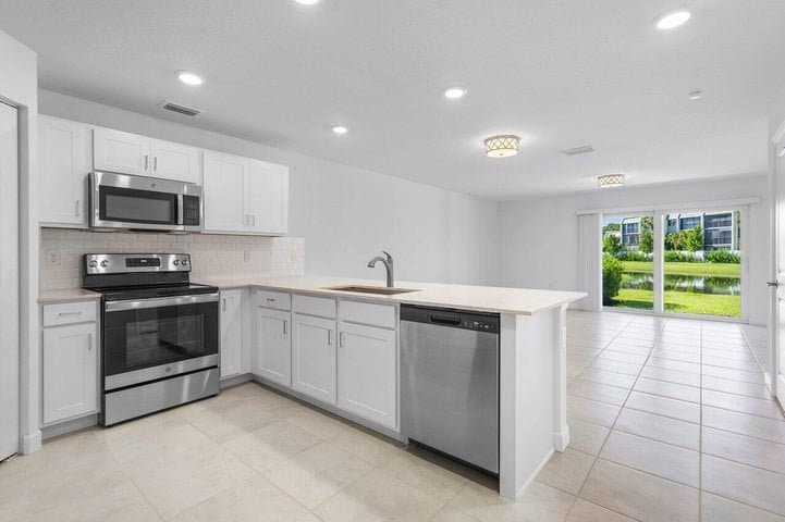 Lake Worth Townhome: 6758 Broadwater Lane