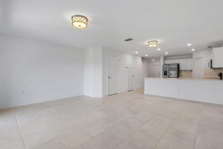 Lake Worth Townhome: 6758 Broadwater Lane