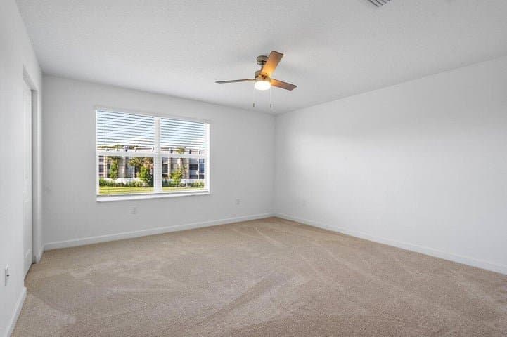 Lake Worth Townhome: 6758 Broadwater Lane