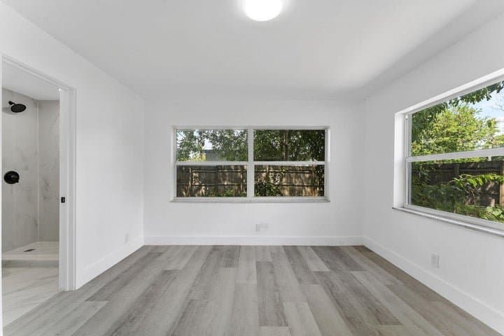 Deerfield Beach House: 747 NW 1st Terrace