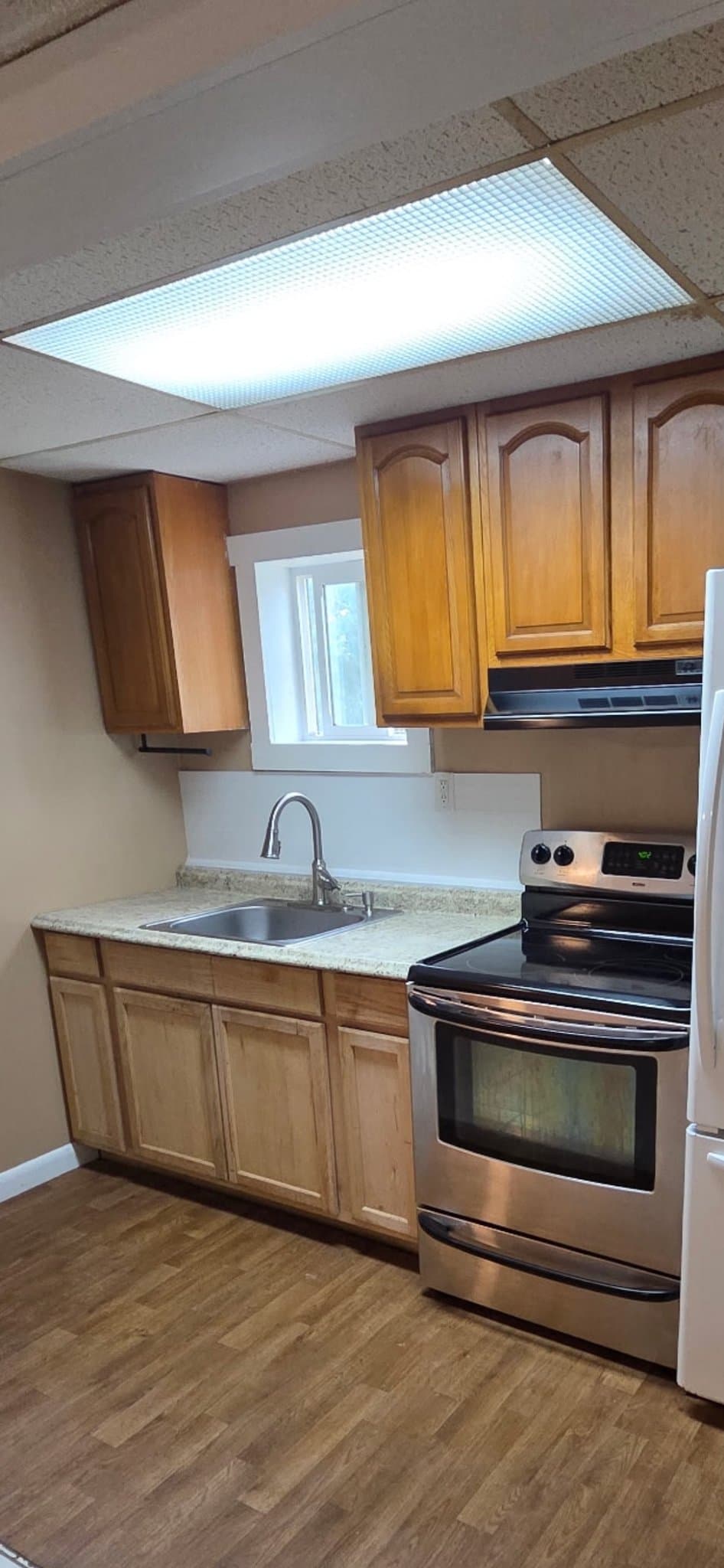 Weare Apartment: 613 S Stark Hwy