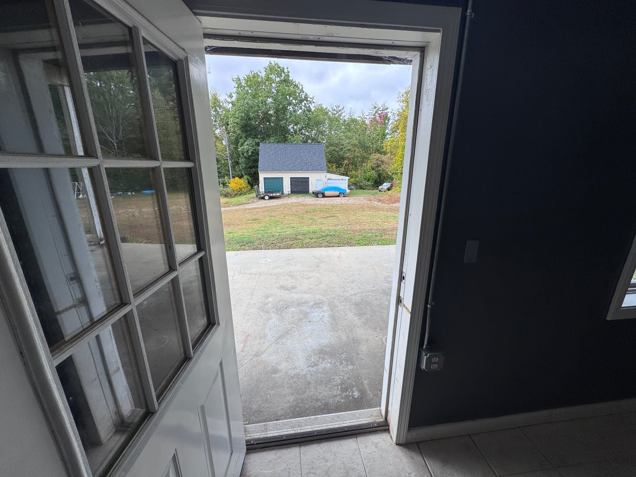 Weare Apartment: 613 S Stark Hwy