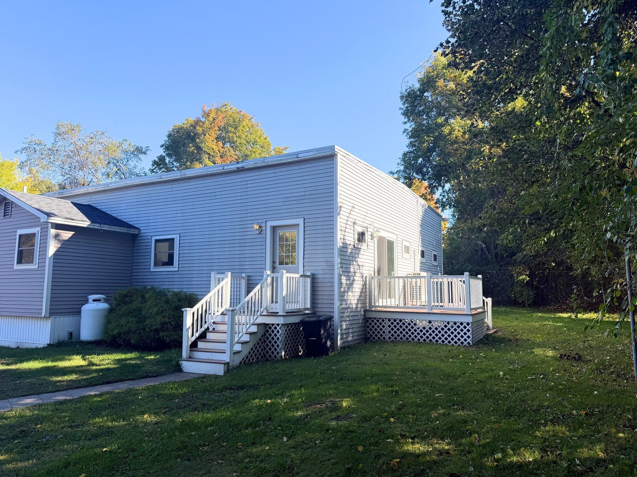 Lunenburg Multiplex: 111 Elm St