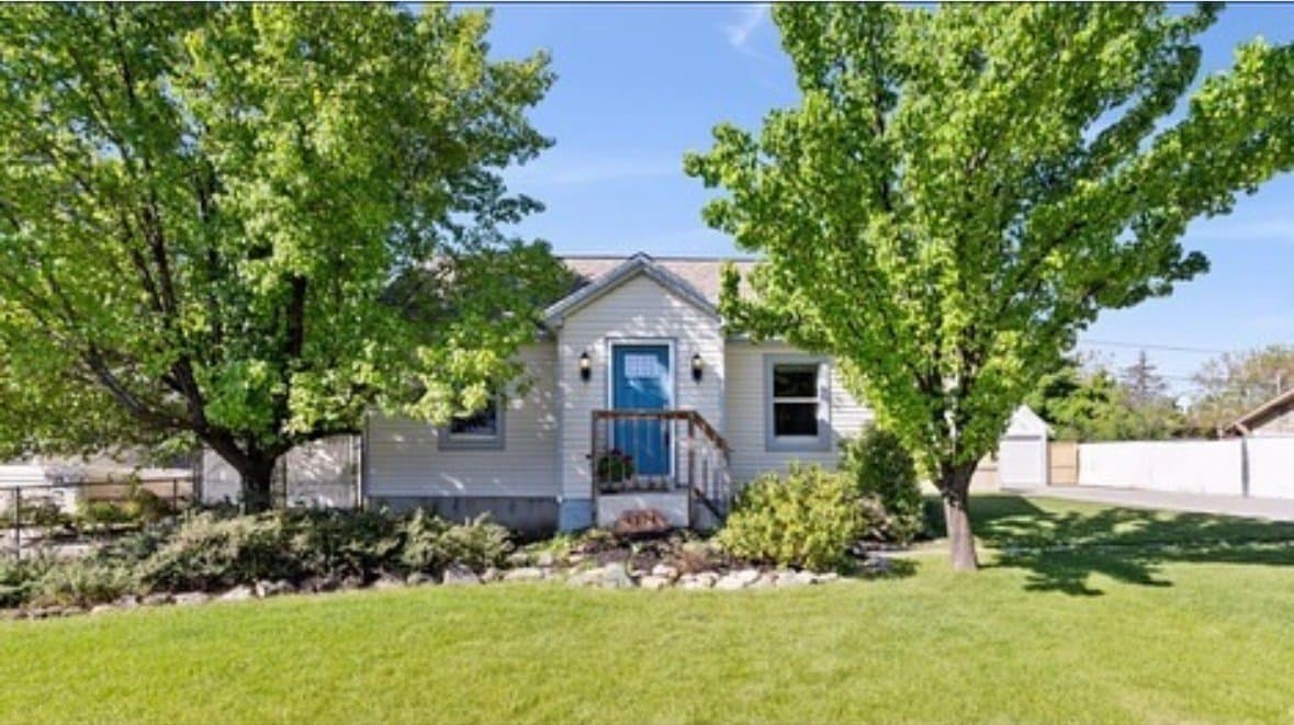 Taylorsville House: 6270 S Margray Dr.