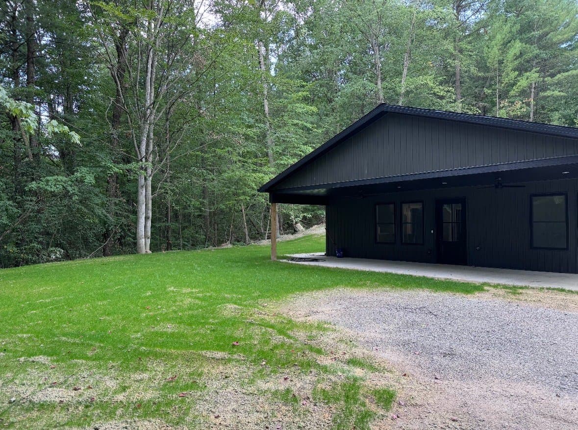 Big rapids House: 19071 joslin circle