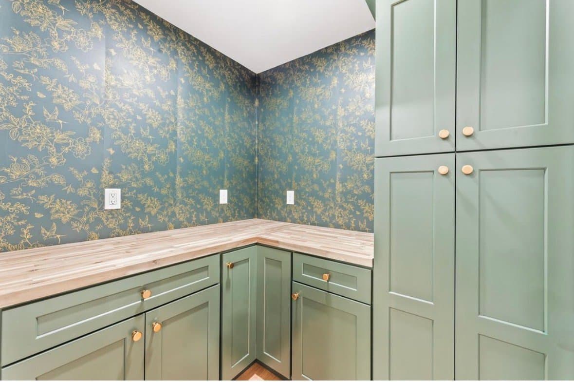 Big rapids House: 19071 joslin circle