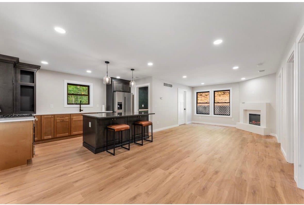 Big rapids House: 19071 joslin circle