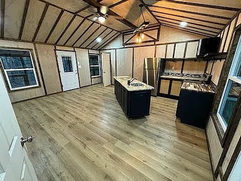 Pittsburg House: 5890 Fm 1520