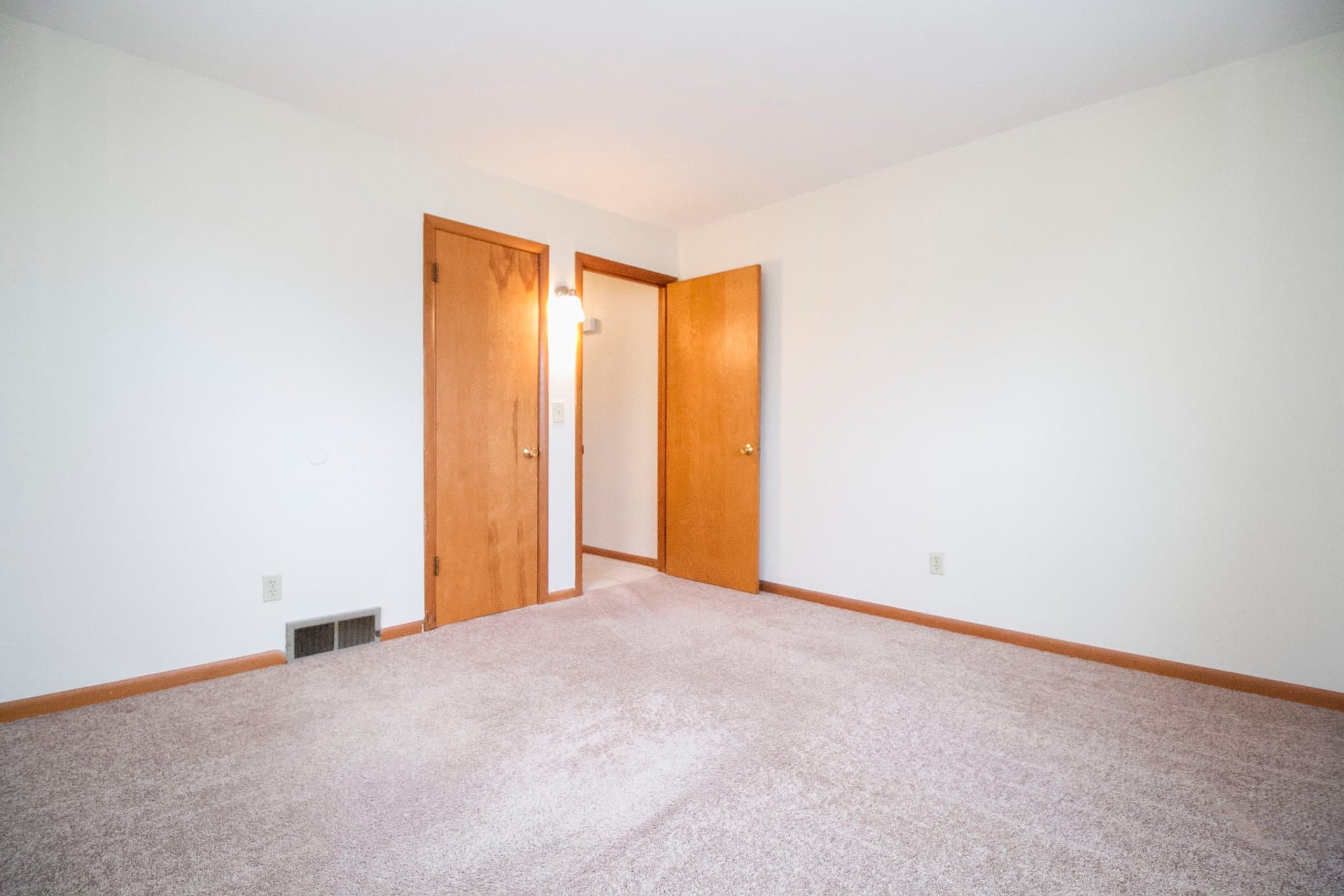 Toledo Apartment: 3036 Carskaddon Apt #3
