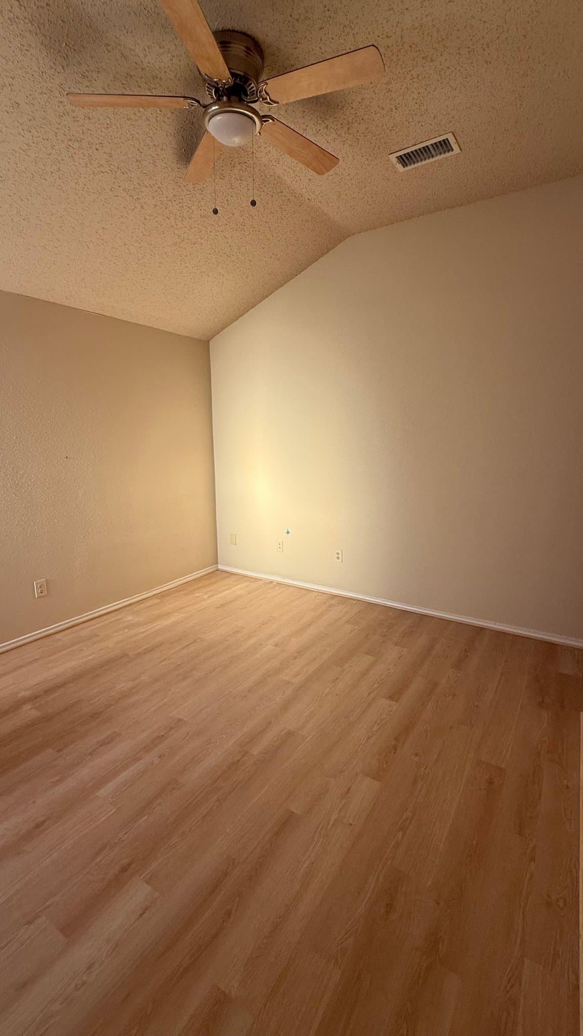 Houston House: 16235 Samoa Way