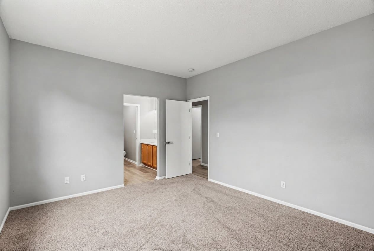 Brighton House: 14951 E 116th Dr