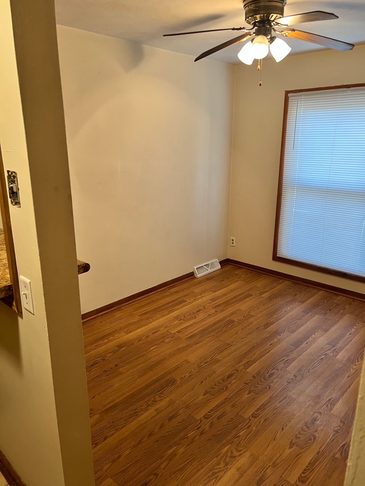 Bettendorf Townhome: 1832 Sutton place