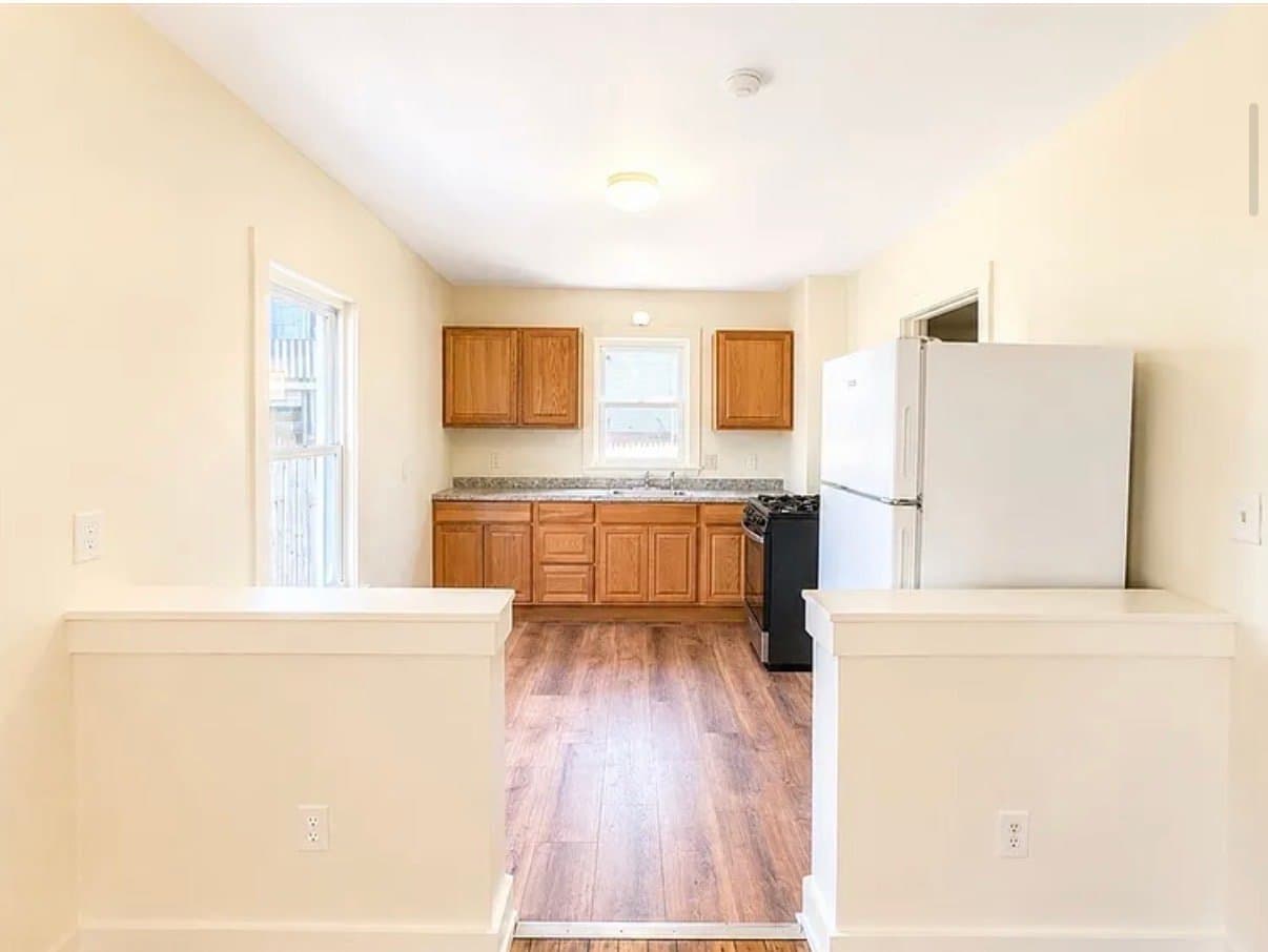 Lynn Multiplex: 10 S Valley Ave