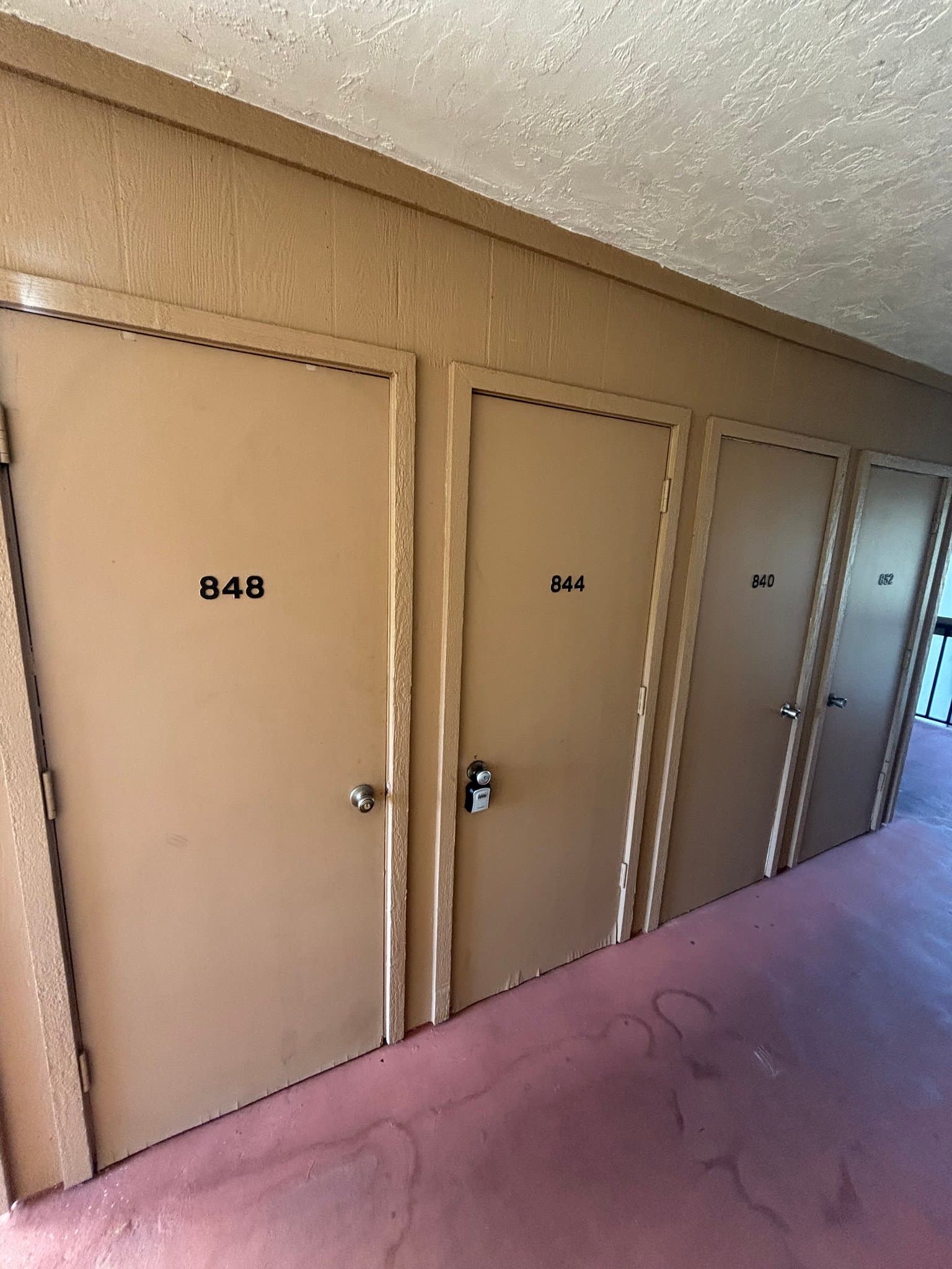 Stuart Condo: 844 NW Fork Road