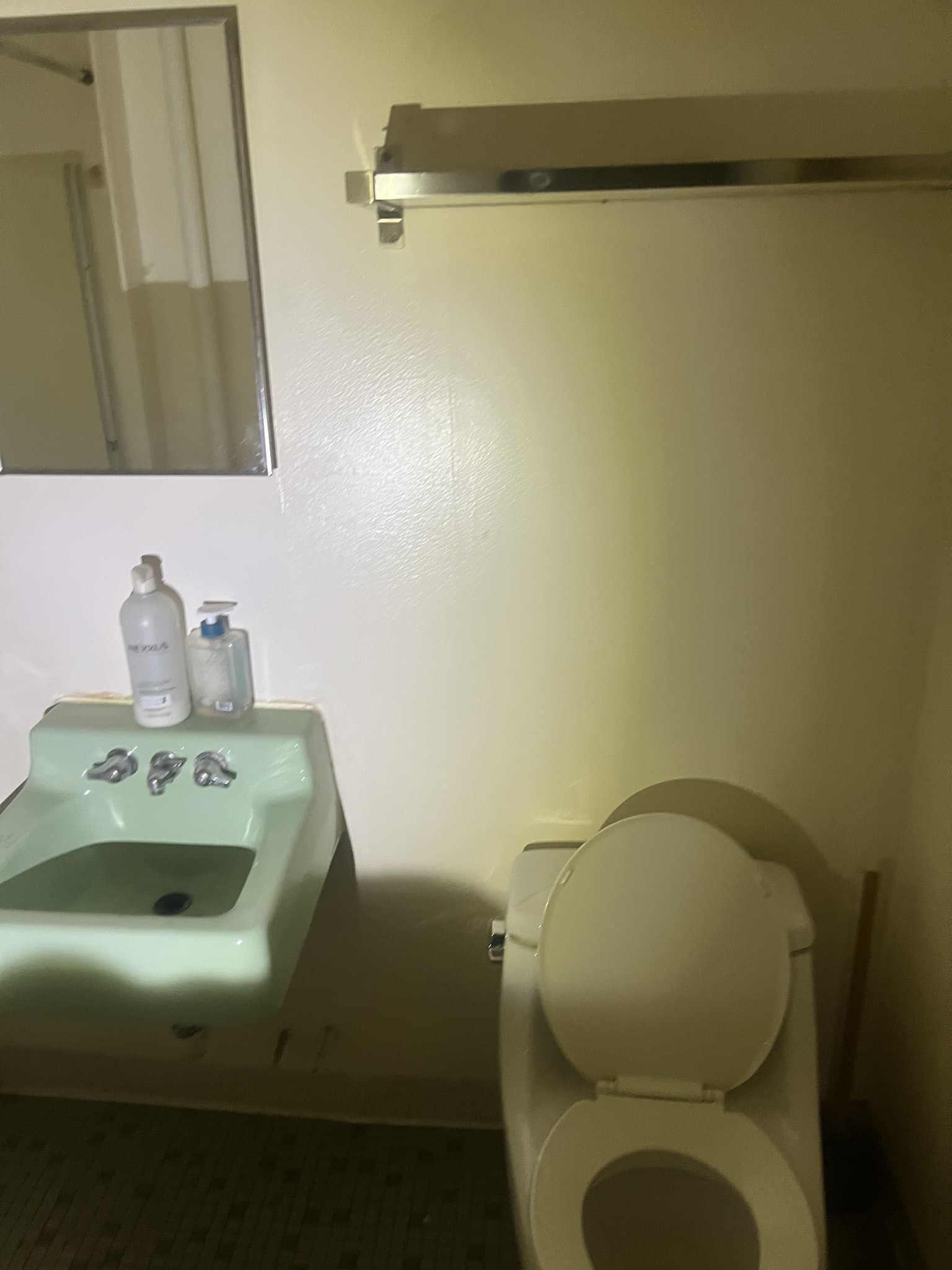 Brooklyn Other: 105 Luquer St apt 4