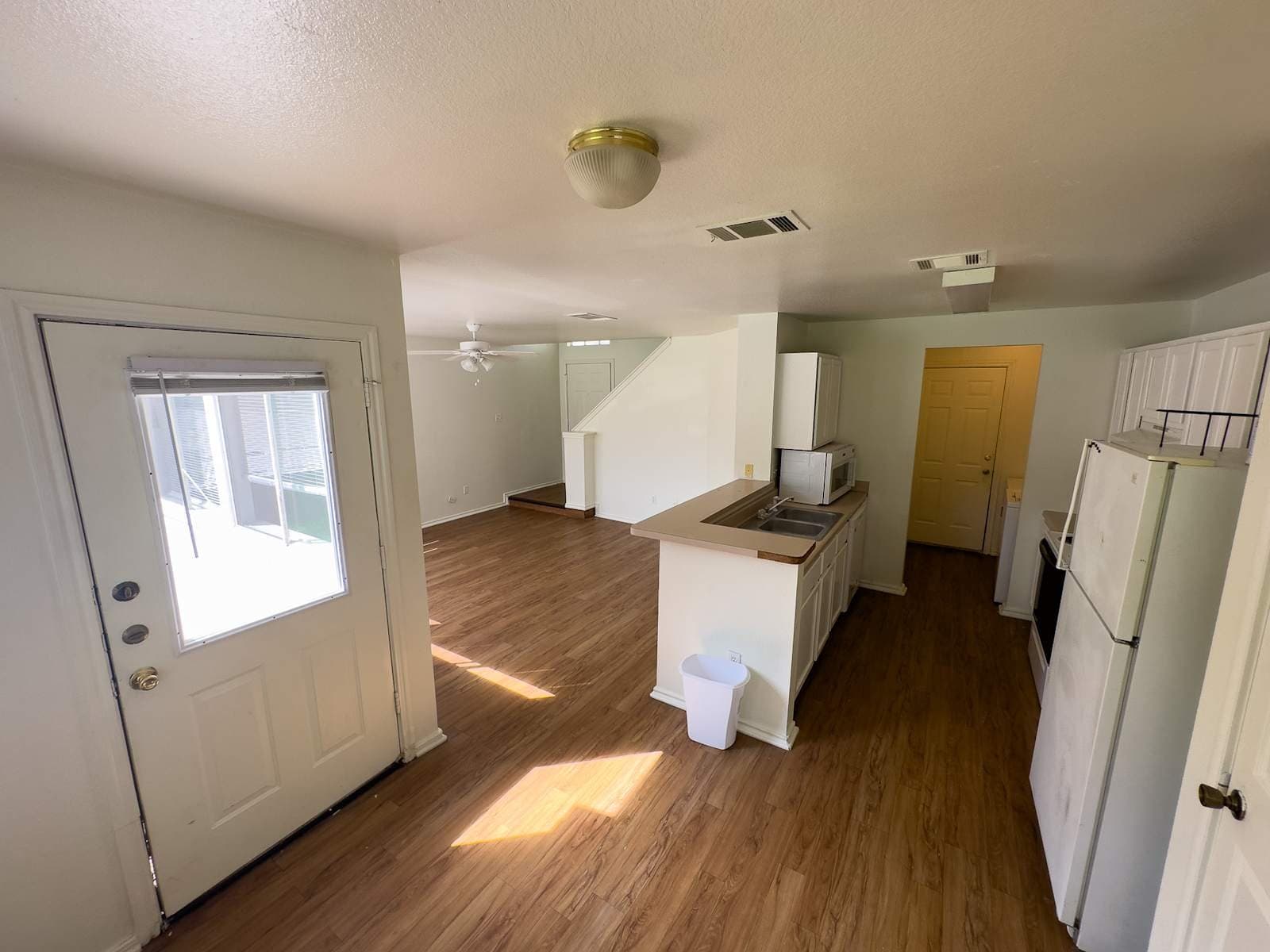 San Marcos Townhome: 119 Cedargrove