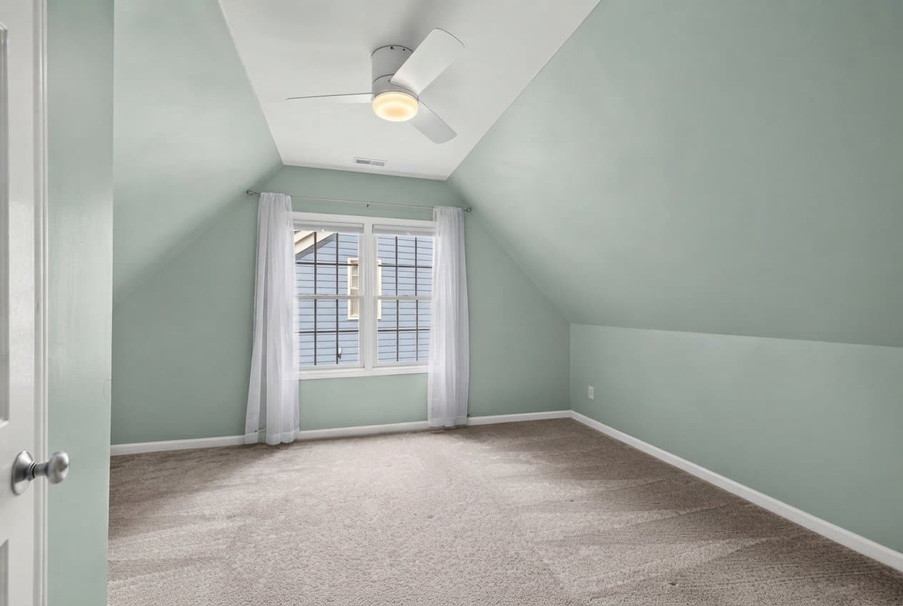 Cary House: 102 Unaka Ct