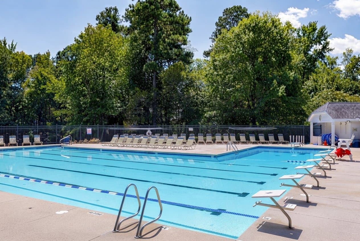 Cary House: 102 Unaka Ct