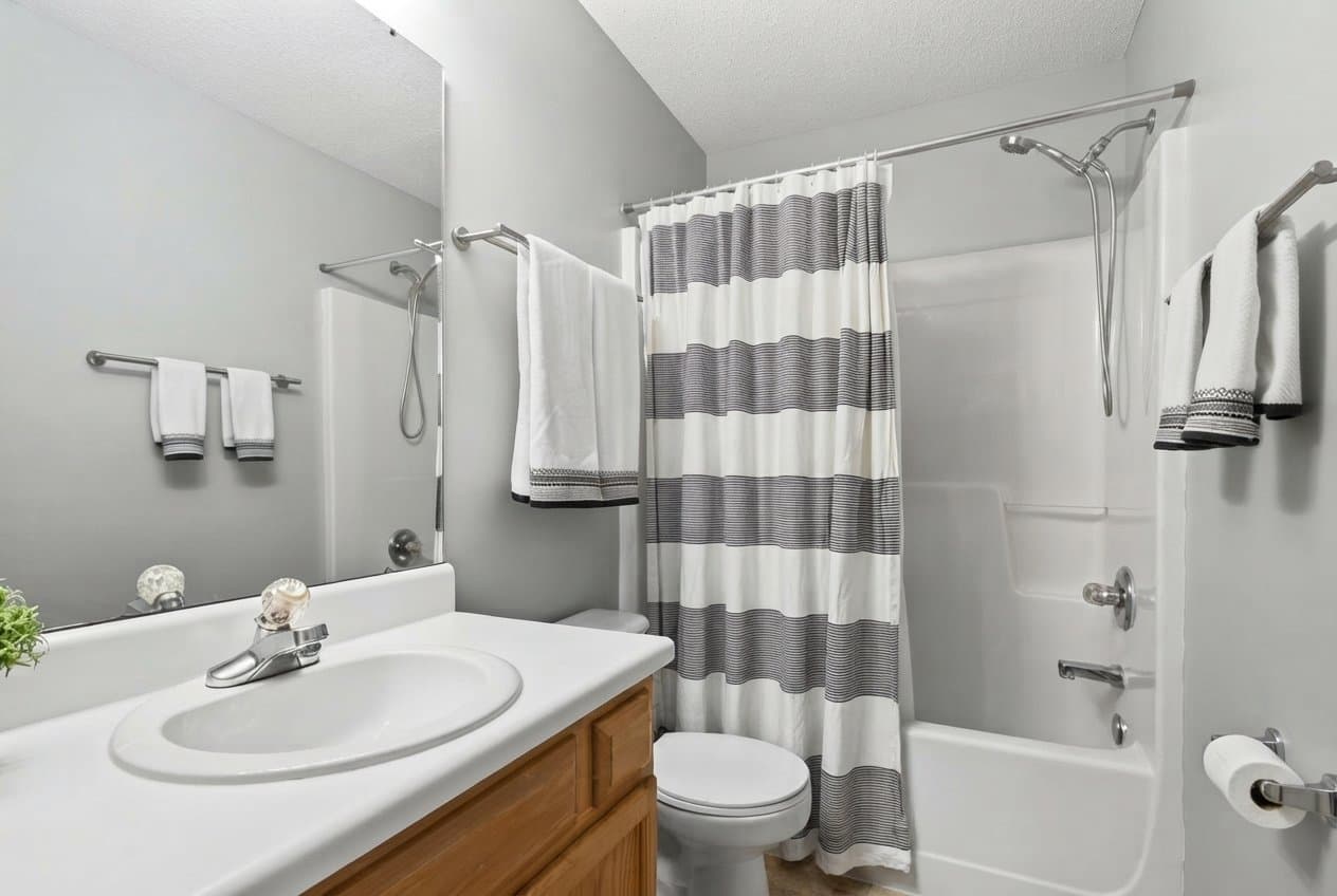 Cary House: 102 Unaka Ct