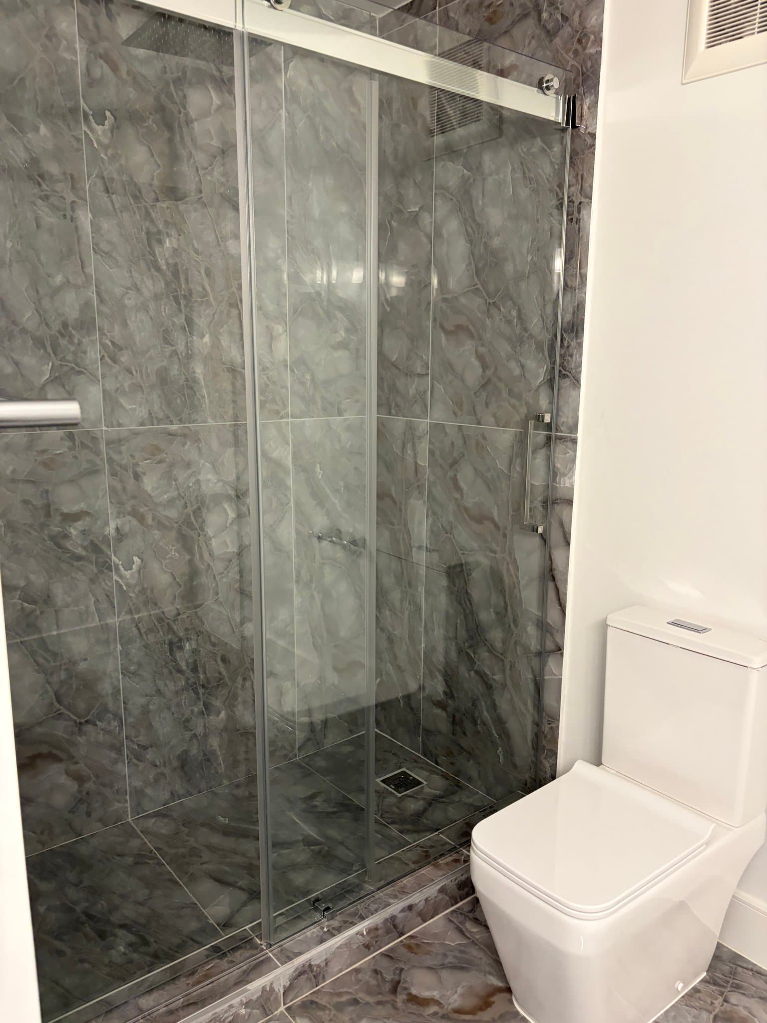 Washington Condo: 1850 Capitol Avenue NE