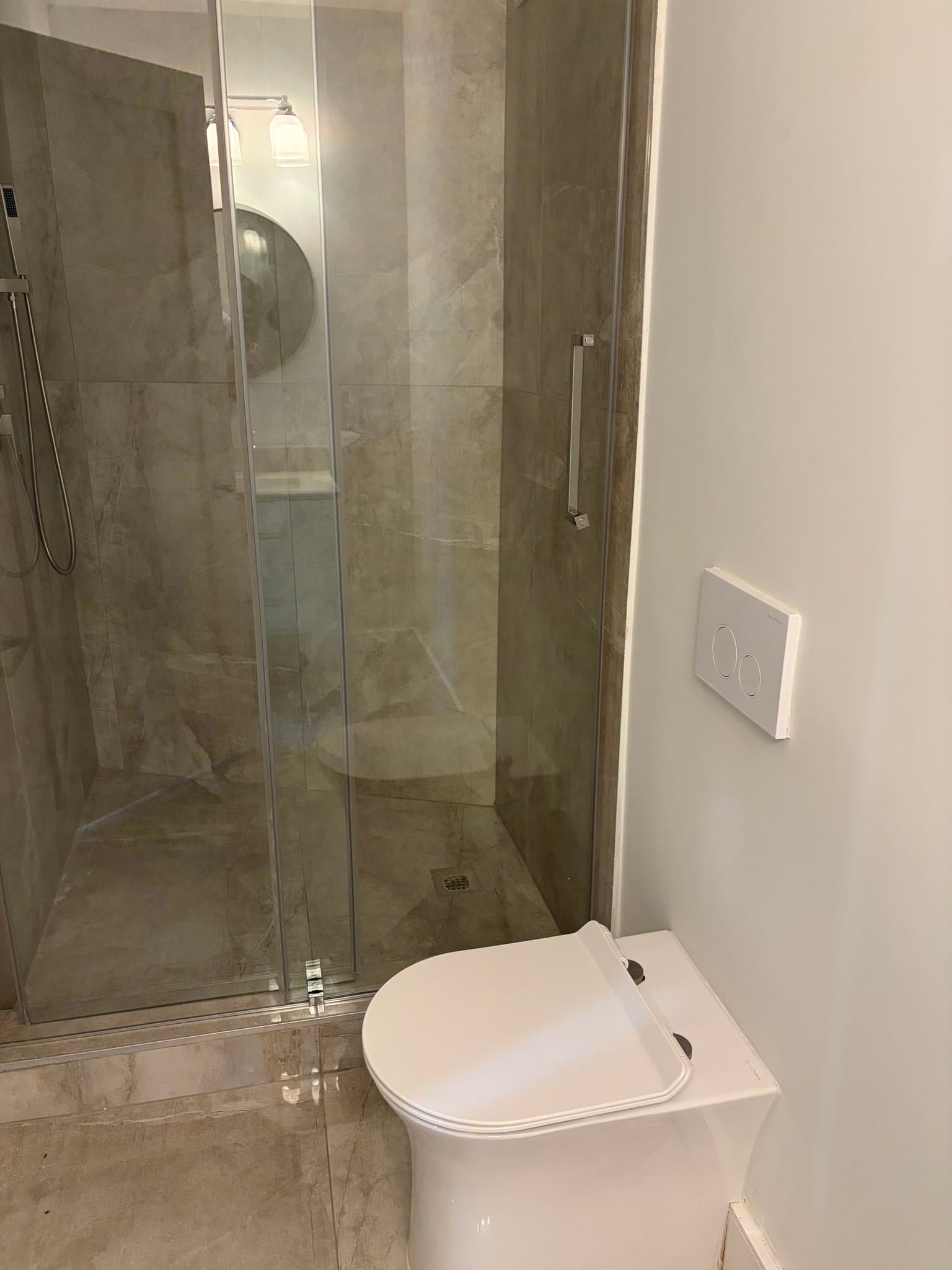 Washington Condo: 1850 Capitol Avenue NE