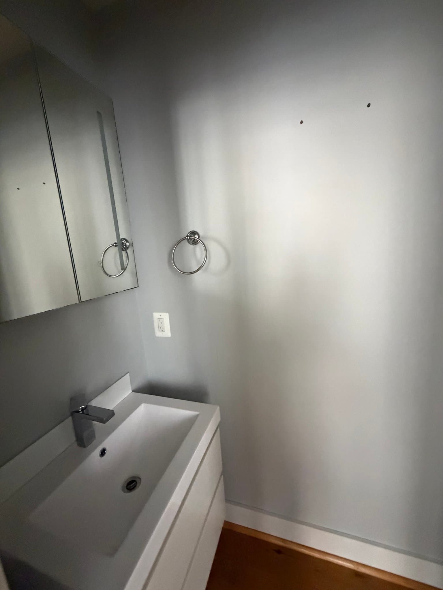 Washington Condo: 1850 Capitol Avenue NE