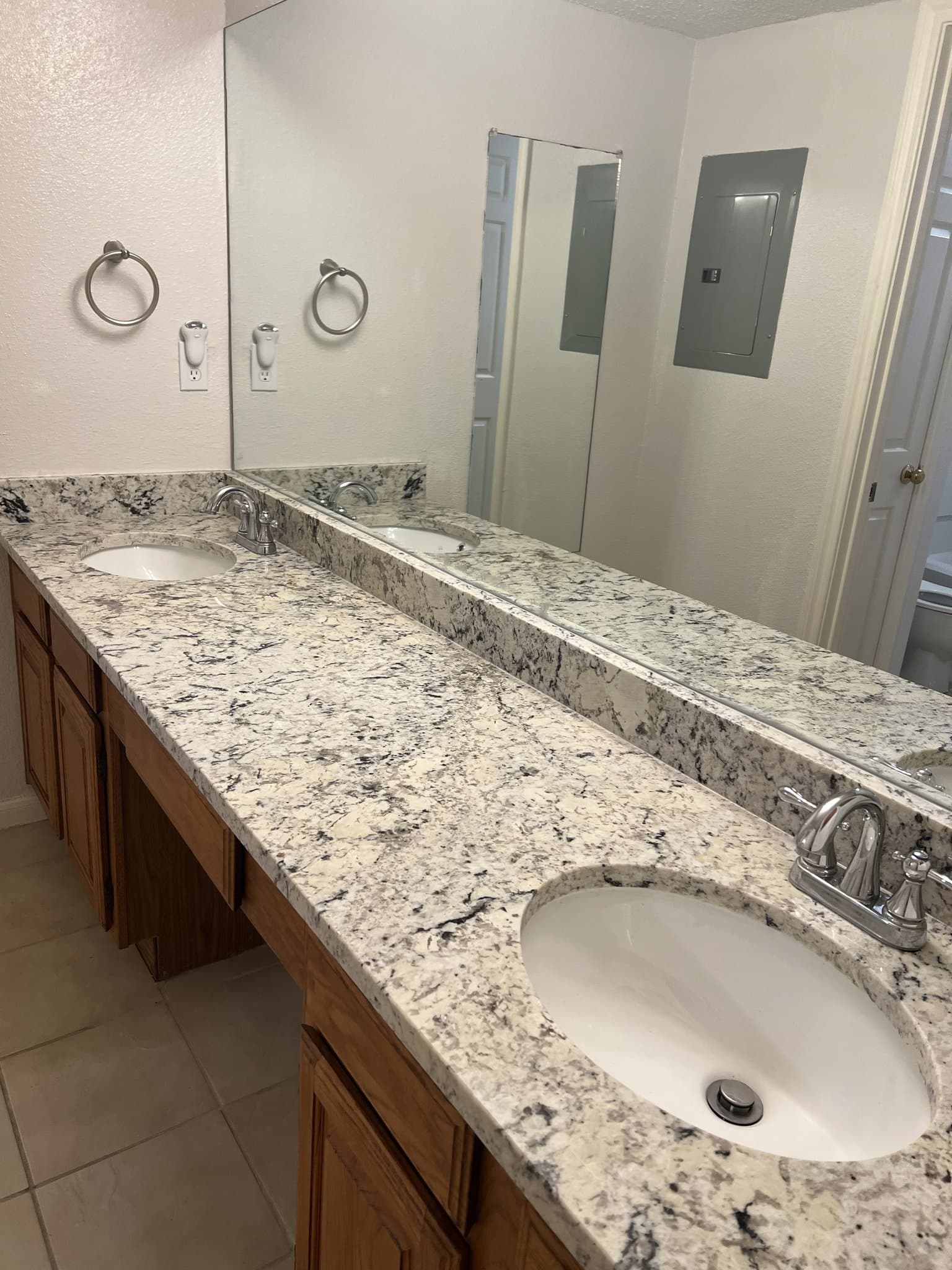 Houston Apartment: 1311 Antoine Drive, Apt 212